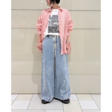 ご自宅でケアでき、肌に馴染む風合いが特徴のリネンシャツ✨️