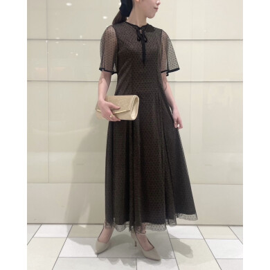 ストレッチ性抜群で妊娠中の方もストレスフリーに着れるドレス👗✨️