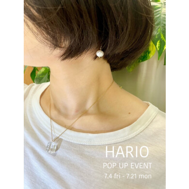 溶け出した氷河のような艶やかさ魅力のネックレス✨