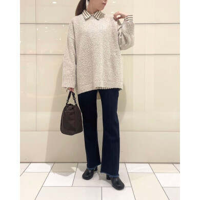 ループに編まれた表面感が魅力のニット✨️