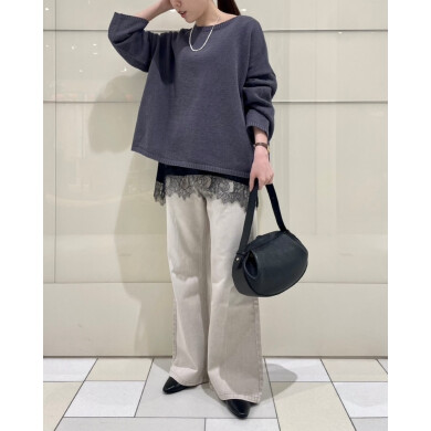 程よい透け感で春らしさのあるニットプルオーバー✨️