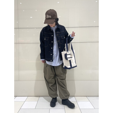 デニムジャケット×カーゴパンツのカジュアルコーデ💙