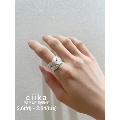 三つ編みデザインが魅力のシルバーリング✨️