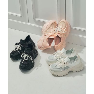 新作スニーカーのご紹介👟