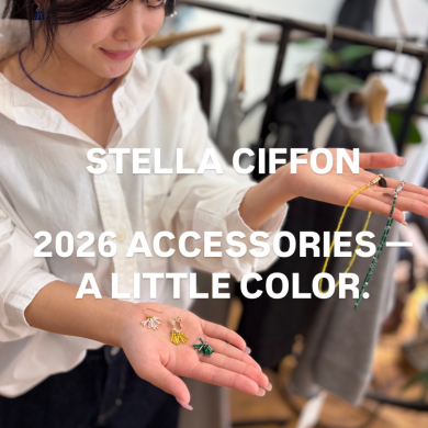 A LITTLE COLOR.  STELLA CIFFON / ACCESSORIES 2026