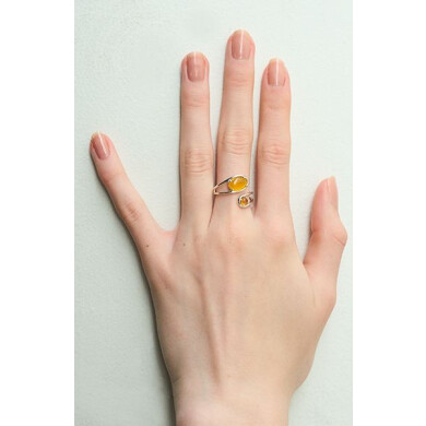 秋の装いに…🍂天然石リング💍