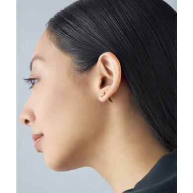 レイヤードでも活躍する個性あふれる『バックキャッチピアス』👂💎