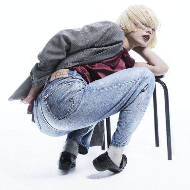 Lee 101 × UR new collection　△model 159cm