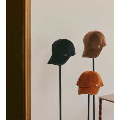 【chapeaud'O】大人の装いに上質なニュアンスを添えるキャップ🍁