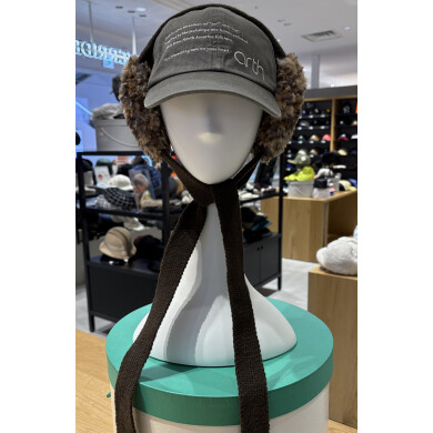 ギフトにも最適‼︎ 手編みの温もりが伝わるニットイヤーマフ 🎁🎄🎅🦌