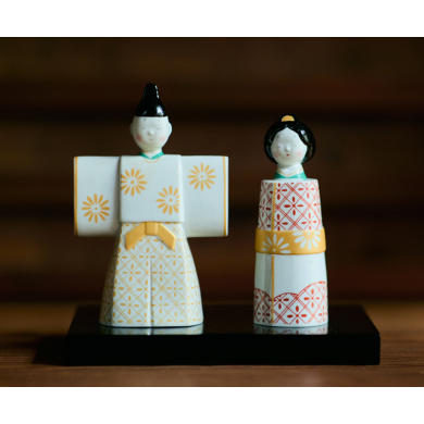 雛飾りが入荷しました！