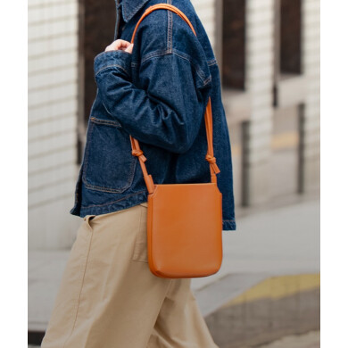 小ぶりでも上品。ショルダーバッグのご紹介✨