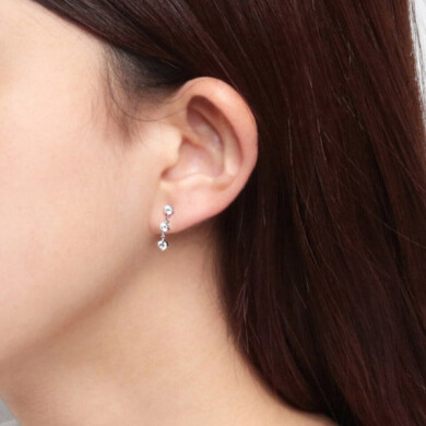 Ear Jewelry | コーデを華やかに彩る、存在感のあるイヤージュエリー💎