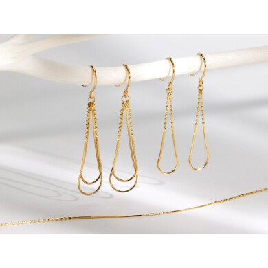 大人女子の印象を格上げる | 地金ピアス |