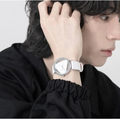 【KLON/クローン】爽やかなホワイトレザー