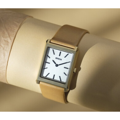 【BREDA|ブレダ】キャメル×スクエア