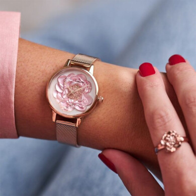 【Olivia Burton】咲き誇る花びら🌸