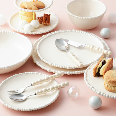 冬のパーティーシーンを華やかに楽しめる、 新作テーブルウェア「パール」「シェル」シ リーズ