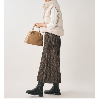 旬顔コーデが叶う!【すごナノ撥水】ショート丈中綿ベスト