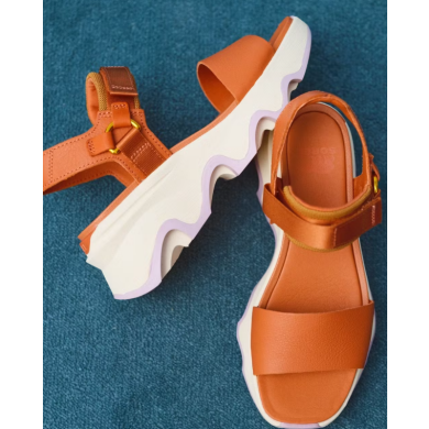 【コロンビア】KINETIC™ IMPACT Y-STRAP HIGH SANDAL