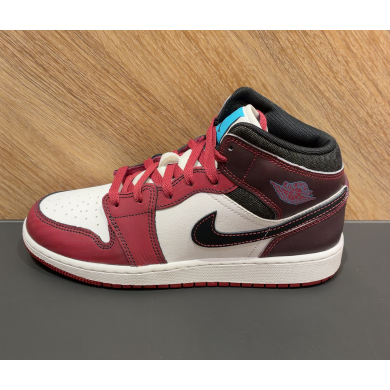 【NIKE】AIR JORDAN 1 MID S
