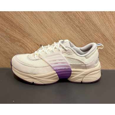 【NIKE】JORDAN TRUNNER O/S SE