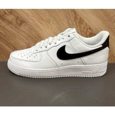 【NIKE】W AIR FORCE 1'07 SE