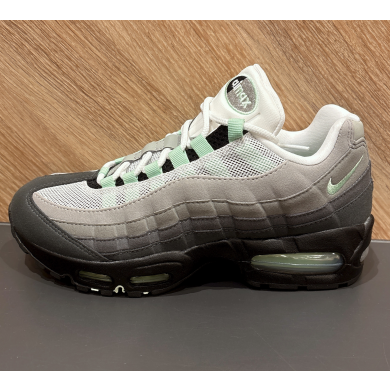 【NIKE】W AIRMAX 95 BIG BUBBLE