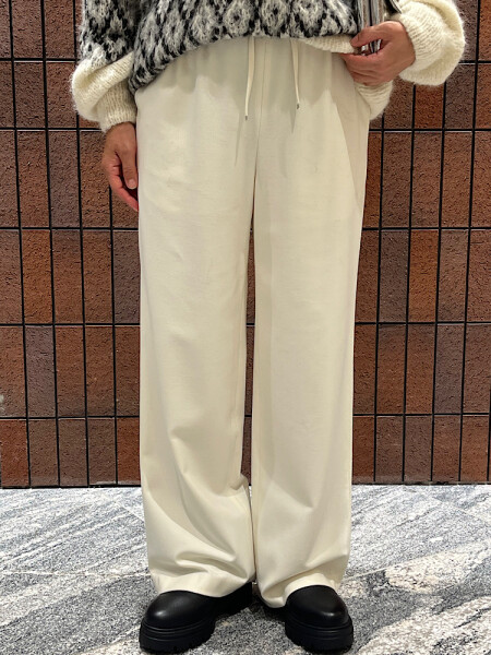 ニットコーデ