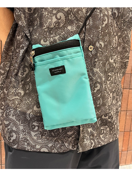 ペイズリー柄シャツコーデ