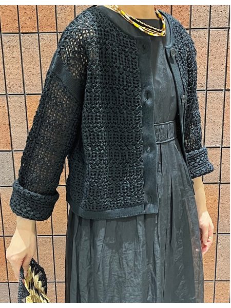 夏におすすめのブラックコーデ