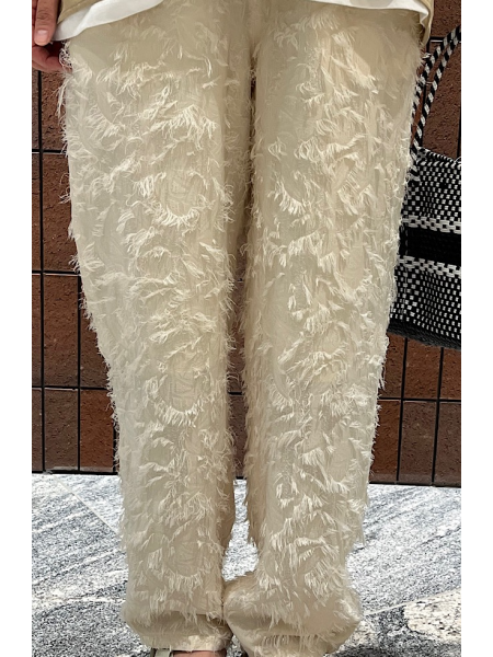 おすすめのフェザーパンツ