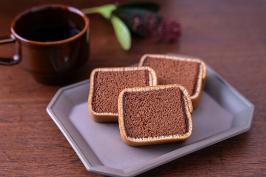 【文明堂総本店　チョコレートカステラ巻】